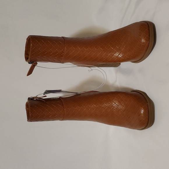 Universal Thread Woman's Arden Mid Shaft Boots - Picture 11 of 16